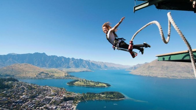 BUNGEE JUMP IN NEW ZEALAND