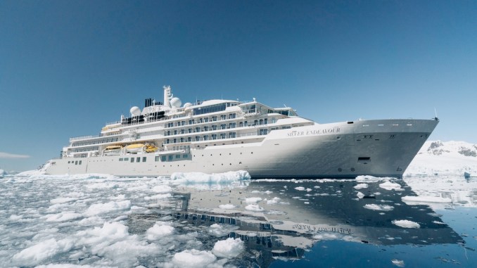 TRAVEL TO ANTARCTICA BY CRUISE